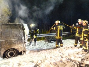 Einsatzbild Mittelbrand (MB) 28.04.2016 02:25