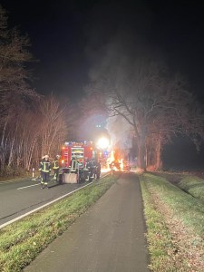 Einsatzbild Verkehrsunfall 06.02.2023 00:42